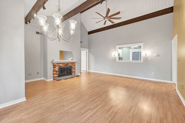 35 Algonquin Lane D, Stratford, CT 06614