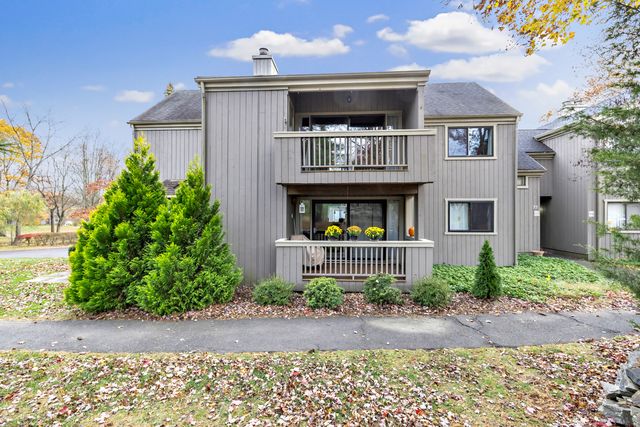 35 Algonquin Lane D, Stratford, CT 06614