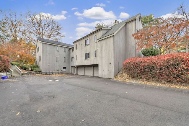 35 Algonquin Lane D, Stratford, CT 06614