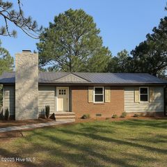 928 Sand Pit Road, Aberdeen, NC 28315