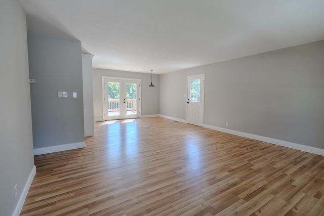 105 Maple Street, Lawrenceburg, KY 40342