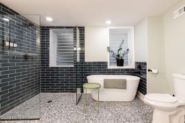 703 Rubel Ave, Louisville, KY 40204