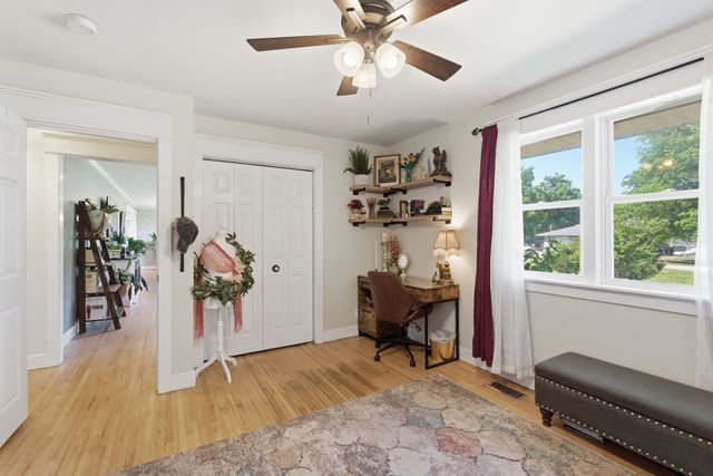 2000 Saint Joseph Dr, Nashville, TN 37218
