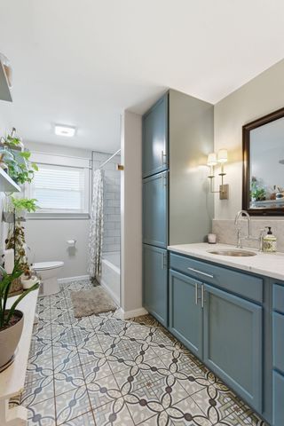 2000 Saint Joseph Dr, Nashville, TN 37218