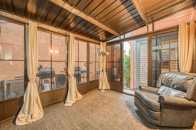 2715 N Marty Avenue, Fresno, CA 93722