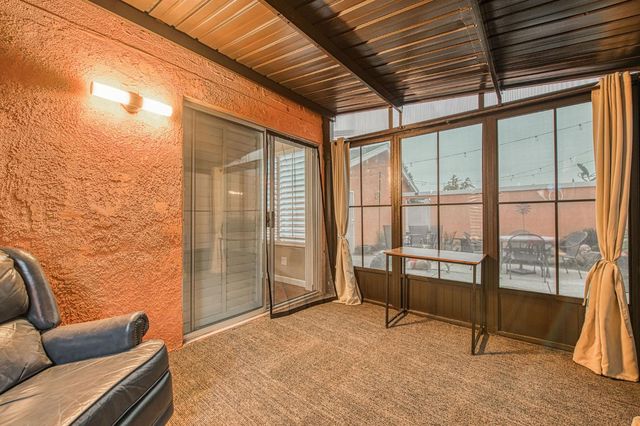 2715 N Marty Avenue, Fresno, CA 93722