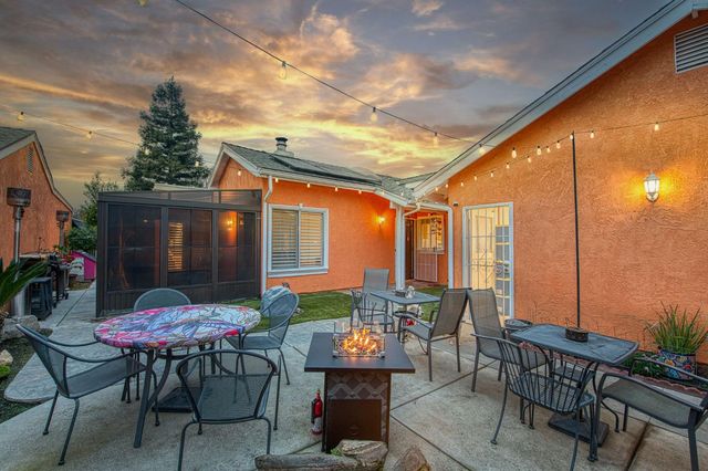 2715 N Marty Avenue, Fresno, CA 93722