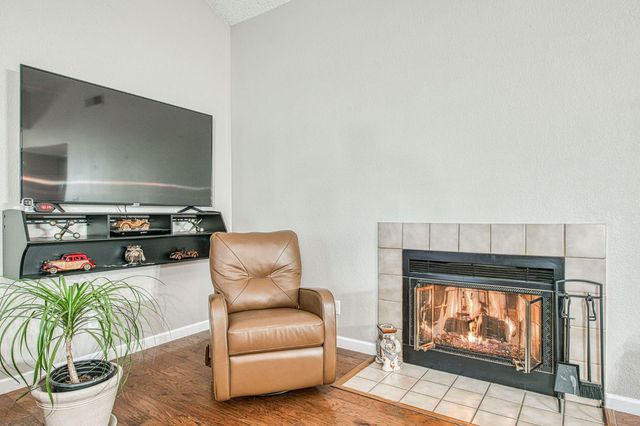 2715 N Marty Avenue, Fresno, CA 93722