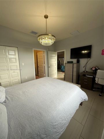 7815 NW 104th Avenue 32, Doral, FL 33178