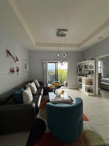 7815 NW 104th Avenue 32, Doral, FL 33178