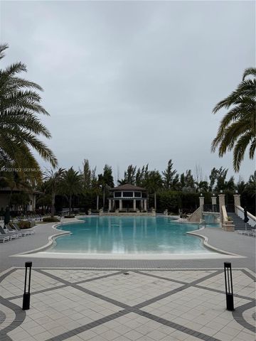 7815 NW 104th Avenue 32, Doral, FL 33178