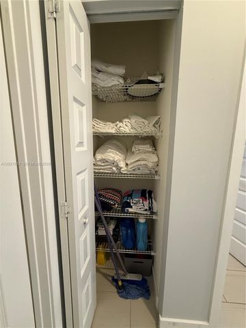 7815 NW 104th Avenue 32, Doral, FL 33178