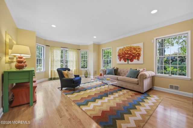 89 N Mitchell Place, Little Silver, NJ 07739