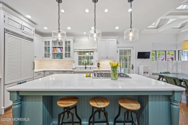 89 N Mitchell Place, Little Silver, NJ 07739