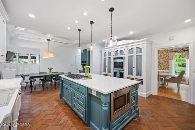 89 N Mitchell Place, Little Silver, NJ 07739