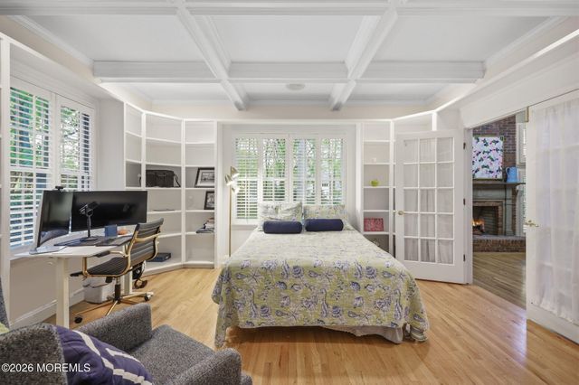 89 N Mitchell Place, Little Silver, NJ 07739