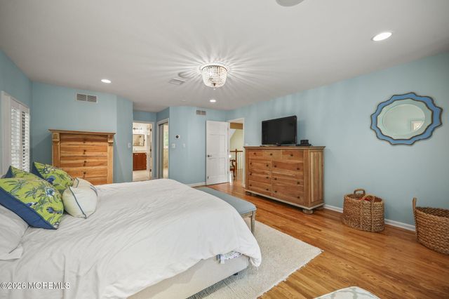 89 N Mitchell Place, Little Silver, NJ 07739