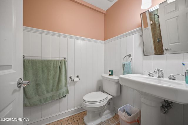 89 N Mitchell Place, Little Silver, NJ 07739