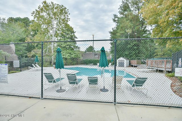 173 Summerwalk Circle, Chapel Hill, NC 27517