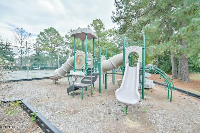 173 Summerwalk Circle, Chapel Hill, NC 27517