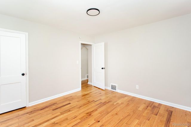 4056 Robina Avenue, Berkley, MI 48072