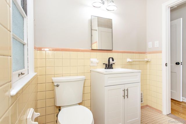 4056 Robina Avenue, Berkley, MI 48072