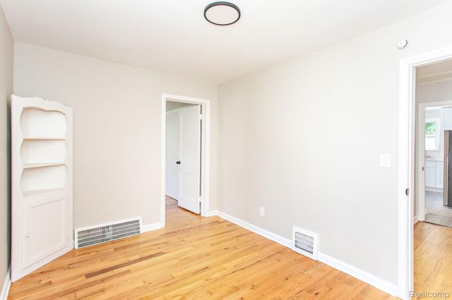 4056 Robina Avenue, Berkley, MI 48072