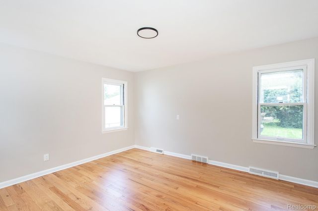 4056 Robina Avenue, Berkley, MI 48072