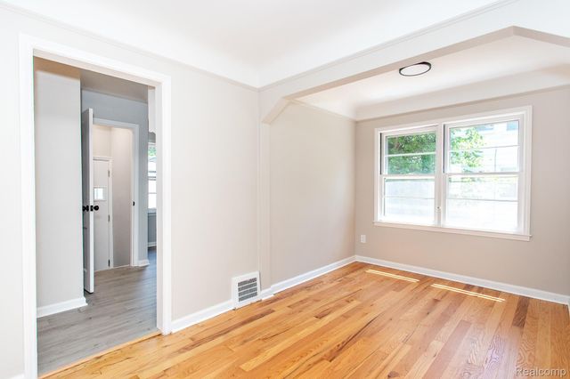 4056 Robina Avenue, Berkley, MI 48072