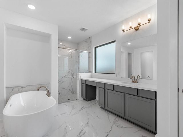 2818 Nova Beach Drive, Texas City, TX 77568