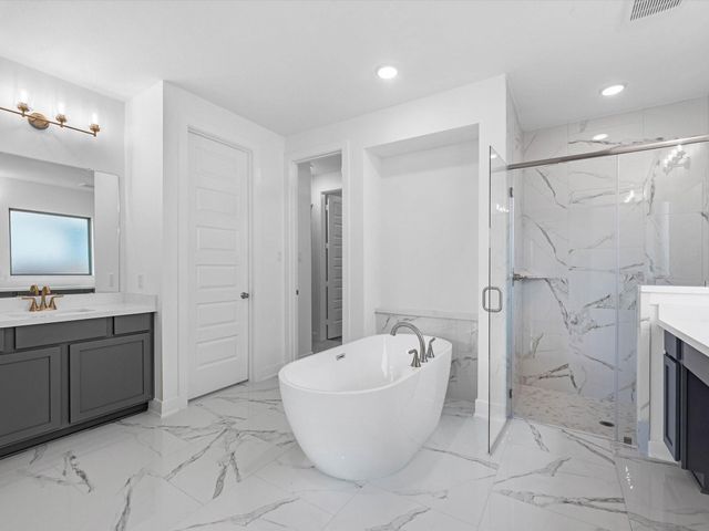 2818 Nova Beach Drive, Texas City, TX 77568