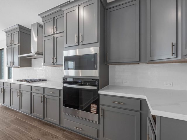 2818 Nova Beach Drive, Texas City, TX 77568