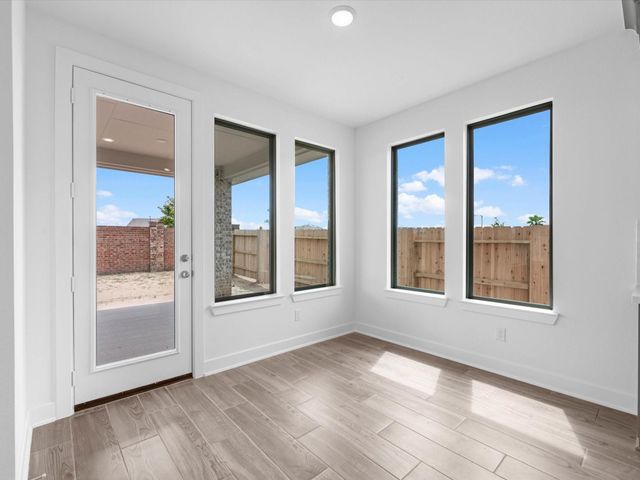 2818 Nova Beach Drive, Texas City, TX 77568