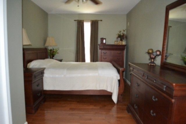 218 E Lake Ave, Celina, TN 38551