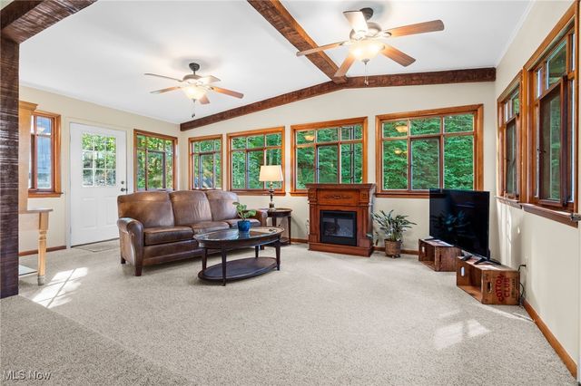 6090 Revere Road SW, Bowerston, OH 44695