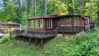 6090 Revere Road SW, Bowerston, OH 44695