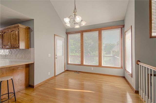 10023 N Willow Avenue, Kansas City, MO 64157
