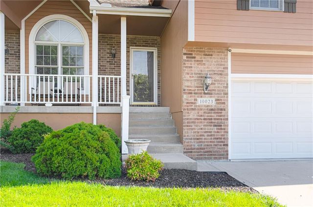 10023 N Willow Avenue, Kansas City, MO 64157