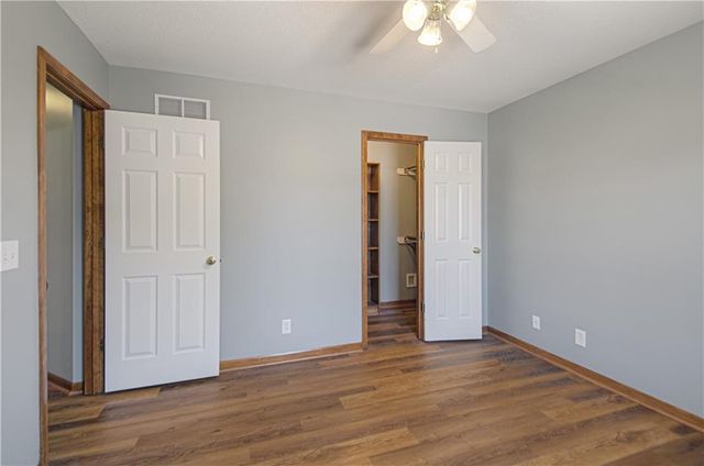 10023 N Willow Avenue, Kansas City, MO 64157