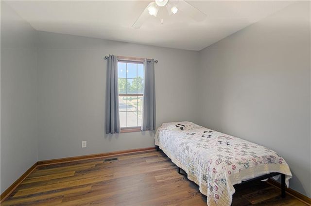 10023 N Willow Avenue, Kansas City, MO 64157