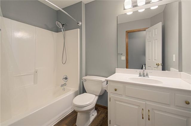 10023 N Willow Avenue, Kansas City, MO 64157