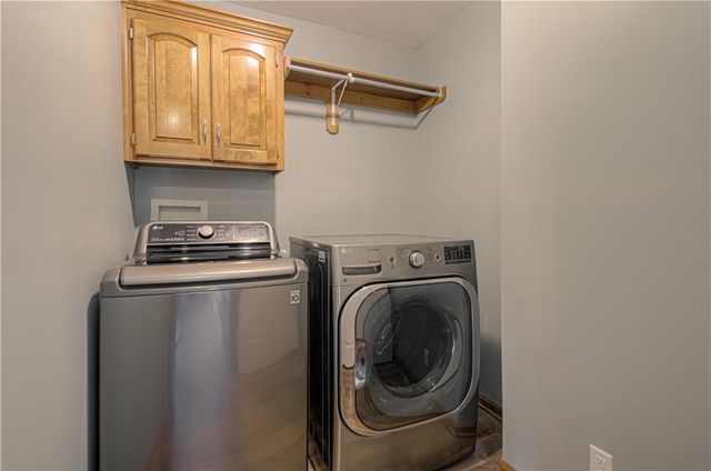 10023 N Willow Avenue, Kansas City, MO 64157