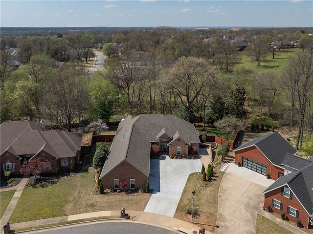 4042 Saulsbury Street, Springdale, AR 72762