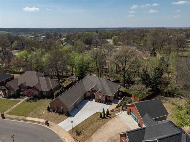 4042 Saulsbury Street, Springdale, AR 72762