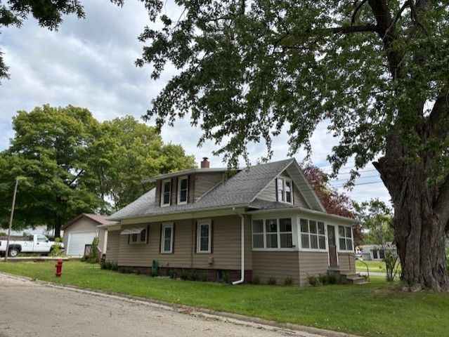 814 W Park Street, Morrison, IL 61270