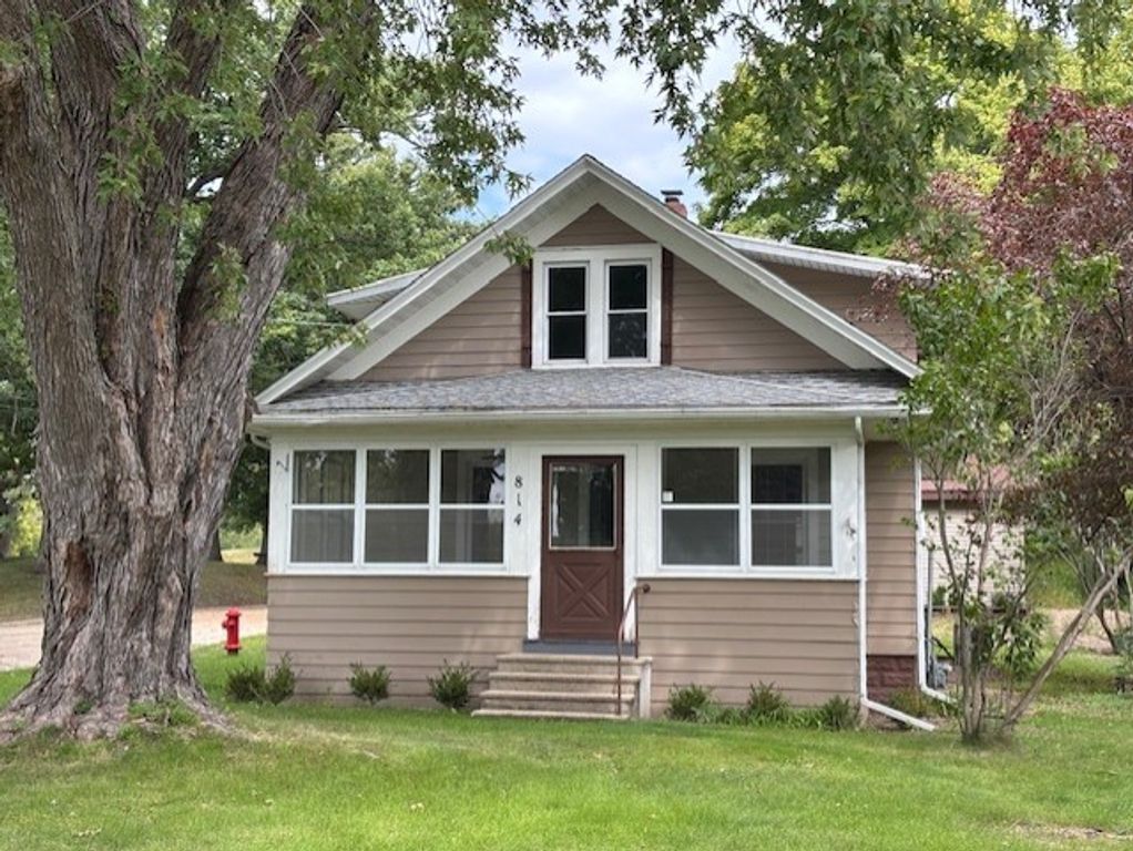 814 W Park Street, Morrison, IL 61270