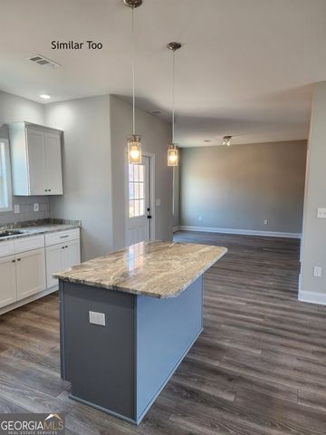 300 Beau Claire Circle, Byron, GA 31008