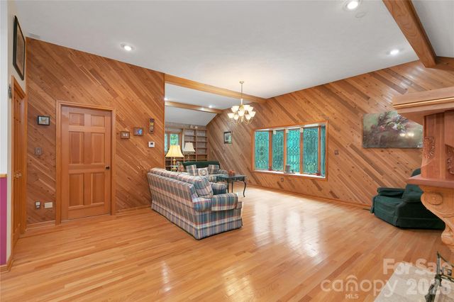 275 Hubbard Hollow Road, Rosman, NC 28772