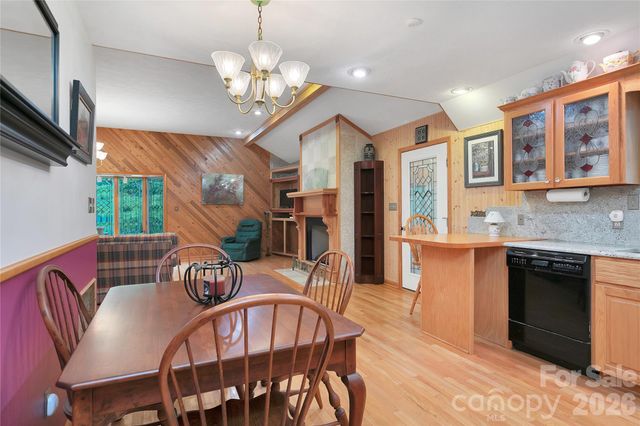275 Hubbard Hollow Road, Rosman, NC 28772