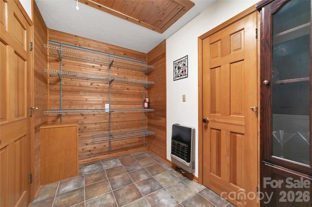 275 Hubbard Hollow Road, Rosman, NC 28772